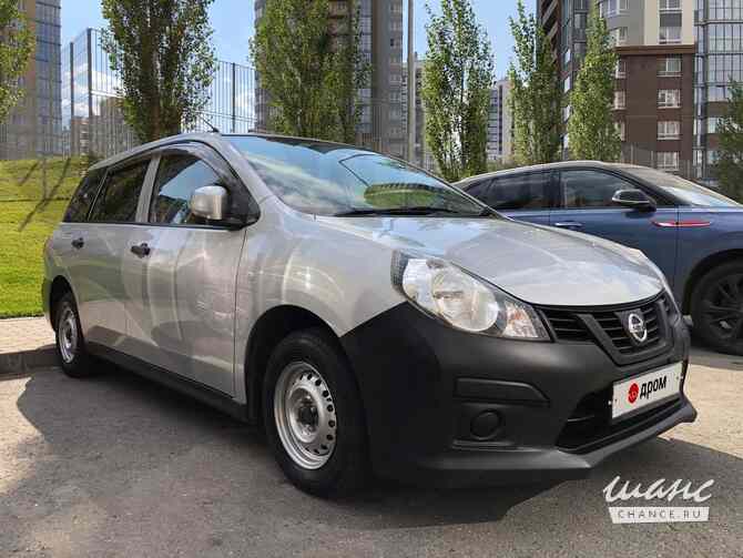 Nissan AD 2018 года вариатор серебристый металлик универсал Челябинск - изображение 3