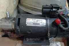 Продам гидронасос от электропогрузчика 24в.