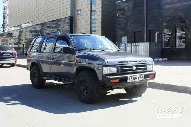 Nissan Terrano 1, 2,7TD 1993, МКПП Санкт-Петербург - изображение 1
