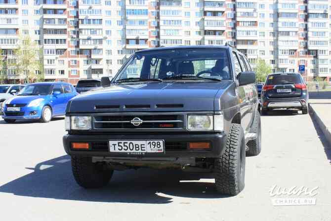 Nissan Terrano 1, 2,7TD 1993, МКПП Санкт-Петербург - изображение 2