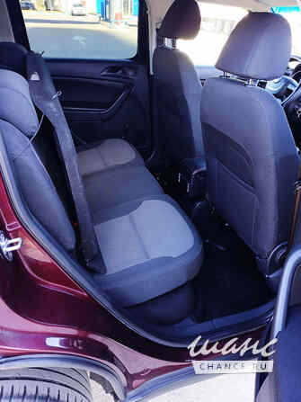 Skoda Yeti 2012 года МКПП красный металлик внедорожник Санкт-Петербург - изображение 10