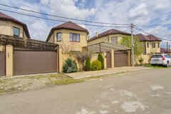 Просторный двухэтажный дом в развитом районе Краснодара