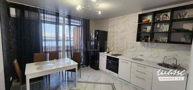 Продам 2-комнатную квартиру 56,8 м², этаж 1/4 Тюмень - изображение 1