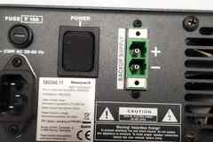 Honeywell 4XD500 профессиональный 4-канальный усилитель мощности