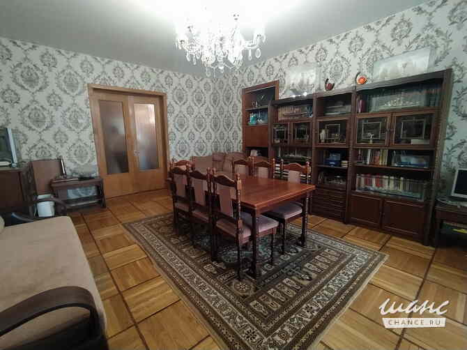Продам 3-комнатную квартиру 136.2 м², этаж 4/7 Санкт-Петербург - изображение 1