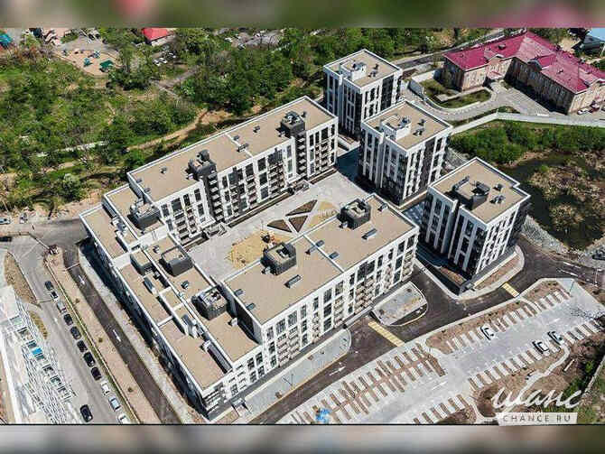 4-к квартира, 100 м², этаж 3/10 Владивосток - изображение 1