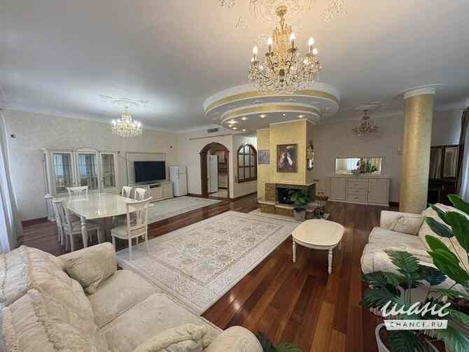 Сдаётся 4-к квартира, 190 м², этаж 2/4 Москва - изображение 1