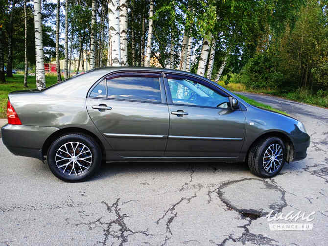 Toyota Corolla 2004 года МКПП серый металлик седан Санкт-Петербург - изображение 6
