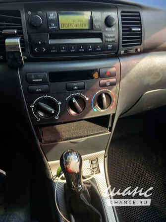Toyota Corolla 2004 года МКПП серый металлик седан Санкт-Петербург - изображение 9