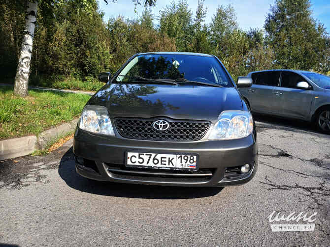 Toyota Corolla 2004 года МКПП серый металлик седан Санкт-Петербург - изображение 4