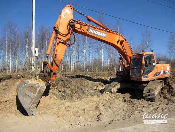 Гусеничный экскаватор Doosan 255, 2011 г, 2 ковша + молот Санкт-Петербург - изображение 3