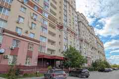 Продам 2-комнатную квартиру 65 м², этаж 1/1